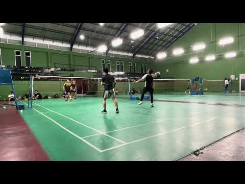 Monday Badminton Bhinneka 3 on 3 , 11 Desember 2023 (ian/rizal/tama vs three/lian/eko)