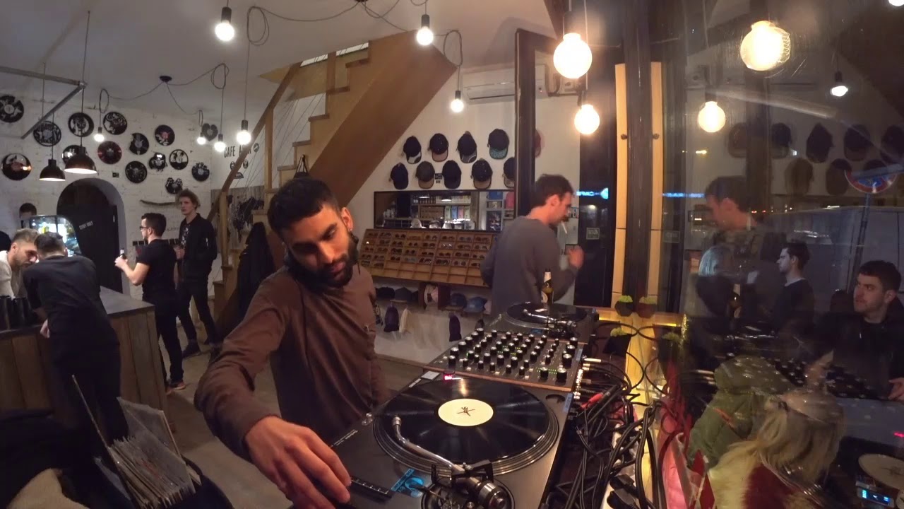 SUBB-AN [One Records, FUSE] : Instore Session @ Vinyl & Wood ...
