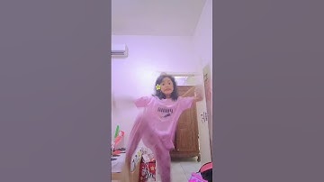 Thumbnail of QiuQiu yang pakai rok ya sekarang gue mau pakai celana