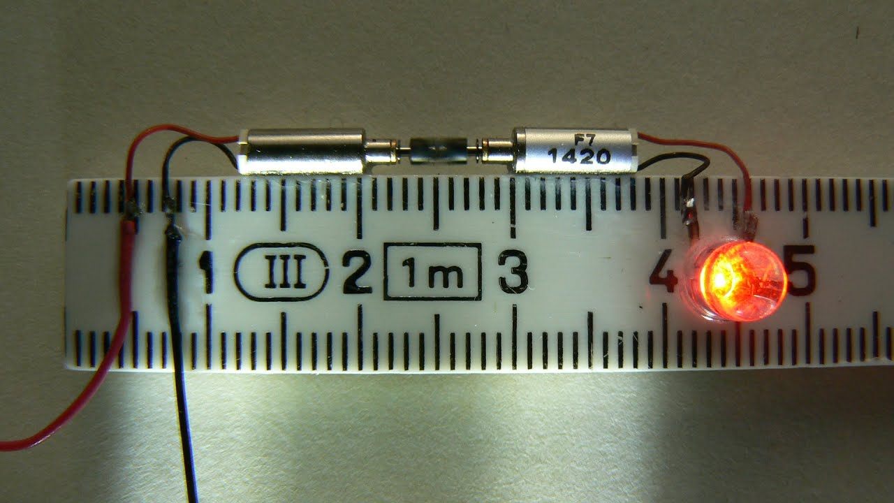 World's Smallest Electric Motor / Generator. - YouTube