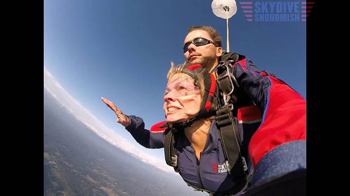 Kathryn Mustard's Tandem skydive!