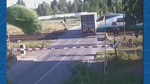 People are stupid! - Studénka train crash