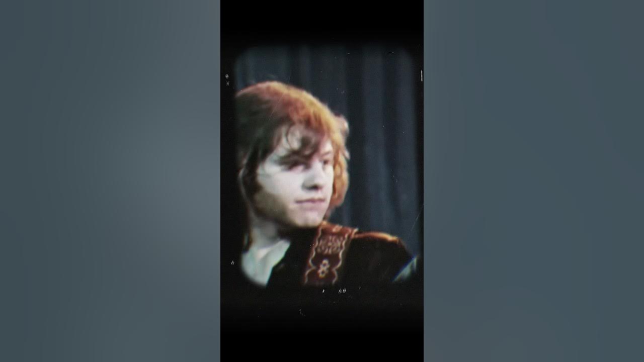 With the xmas season now approaching, it’s time to cue up Greg Lake’s I Believe in Father Christmas! With the xmas season now approaching, it’s time to cue up Greg Lake’s I Believe in Father Christmas!