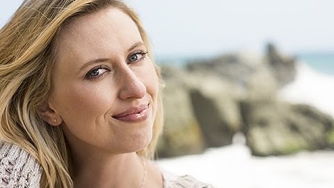 Behind the Scenes With Nora McInerny Purmort