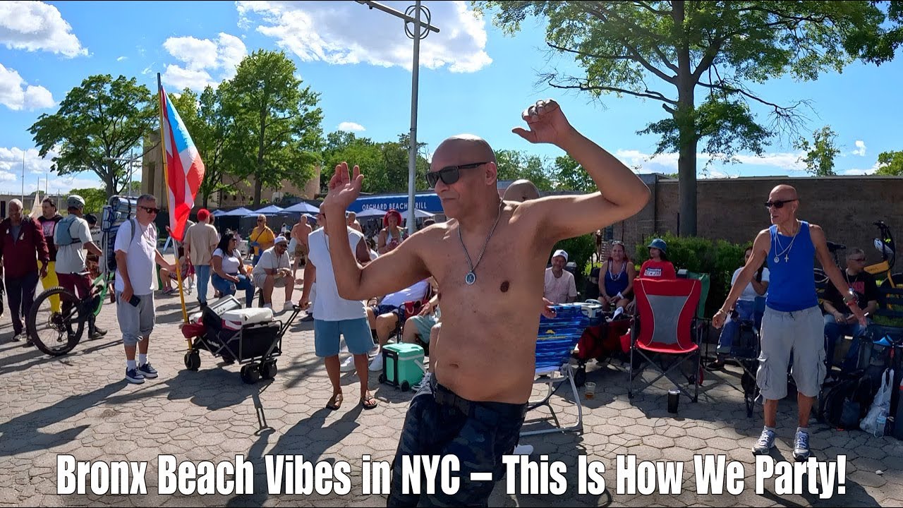 Orchard Beach Bronx NYC on Memorial Day 2025 🇺🇸 Real Summer Vibes in New York