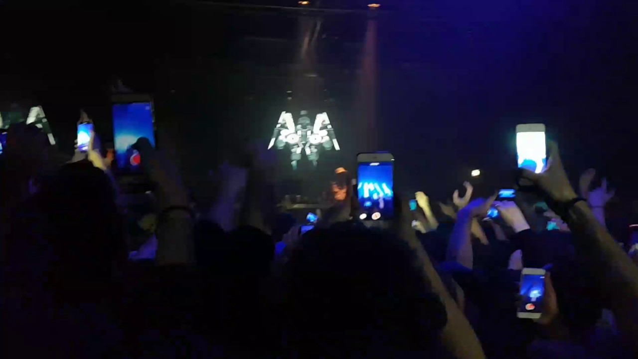 MadMan - Intro - Live @ Magazzini Generali 17/02