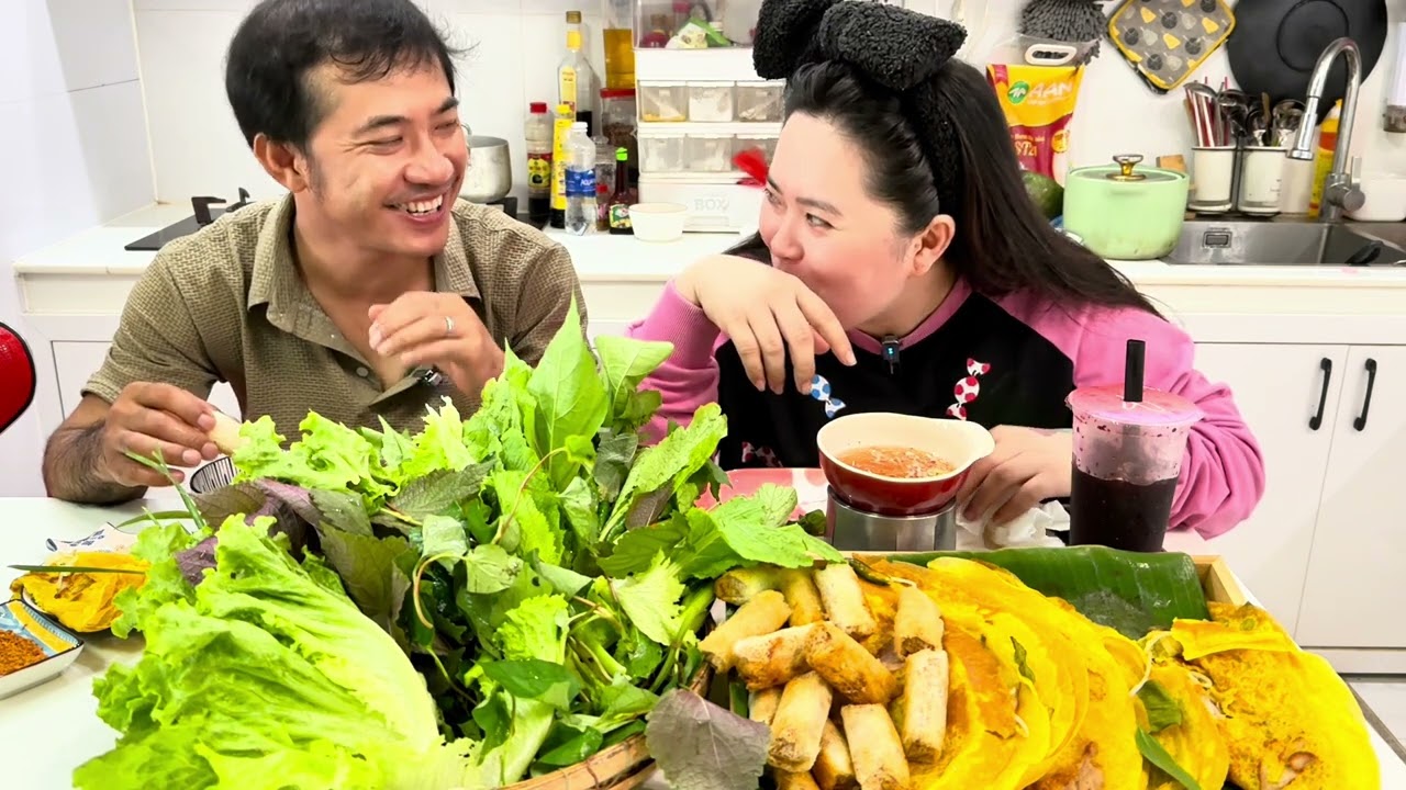 Bánh xèo với gia đình em nha