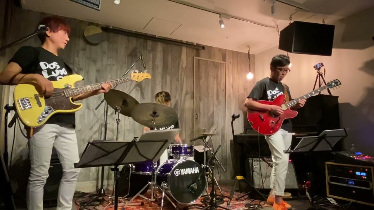 Dos Luna 坂本竜太(B)・荻原亮(G)・福森康(Dr) / Red Sun adlı videoyu YouTube'da izle Dos Luna 坂本竜太(B)・荻原亮(G)・福森康(Dr) / Red Sun adlı videoyu YouTube'da izle