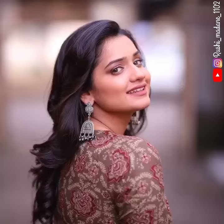 Radha hi bavari status | hruta durgule | love status | marathi attitude status | dj status |