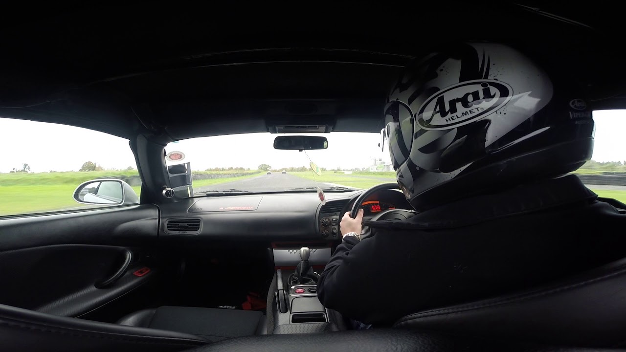 mondello track day in my s2000 greasy, wet, slow