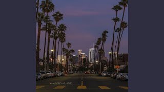 Everything Is Romantic Resimi