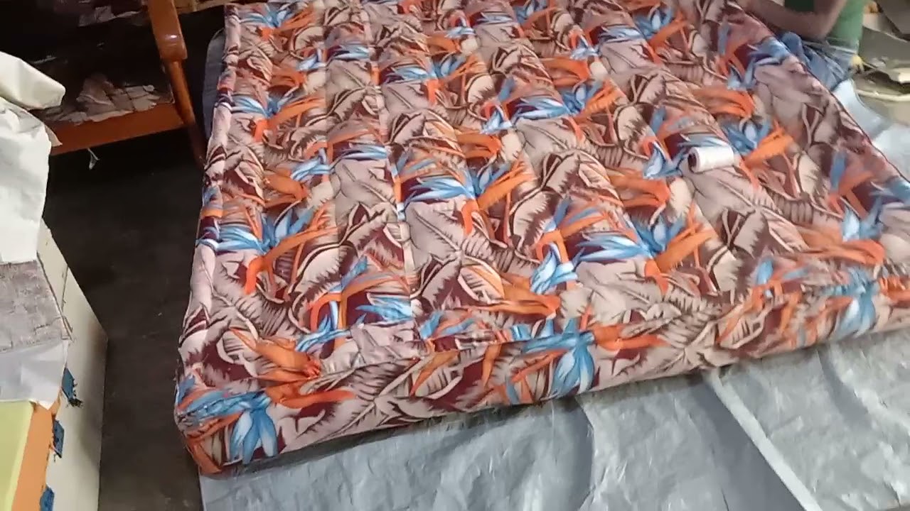 முருகன் இலவம் பஞ்சு மெத்தை தயாரிப்பாளர் திருச்சி. எங்களிடம் பழைய மெத்தைகளை புதுப்பித்துத் தரப்படும்.