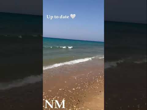 شمس بحر ومكان ننسي فيه نفسنا