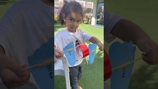 Öğretmeniyle Ayak Seti Yapmışlar Ayakları Yürütüyor