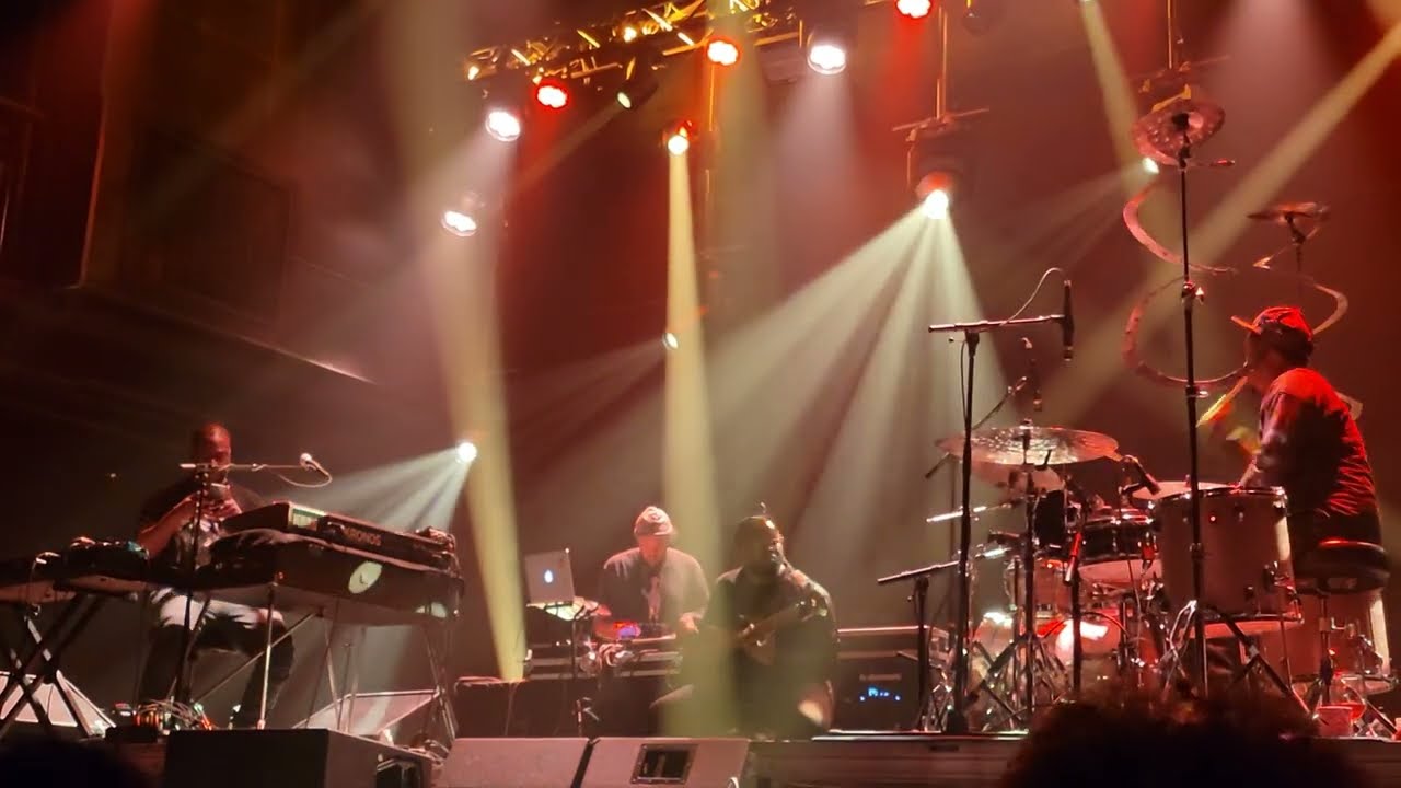 [2022.06.03] Chris Dave (Drum Solo Part 1)