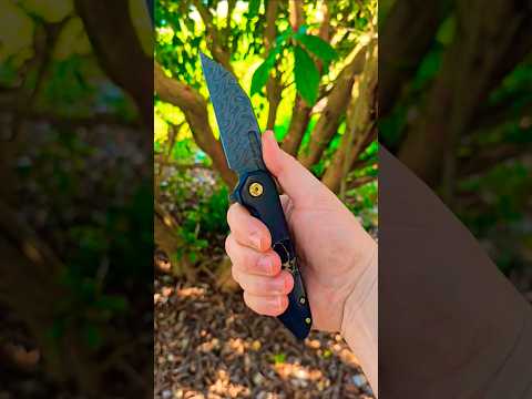 The Keeling Customs Centurion(courtesy of @MrEddy411)   