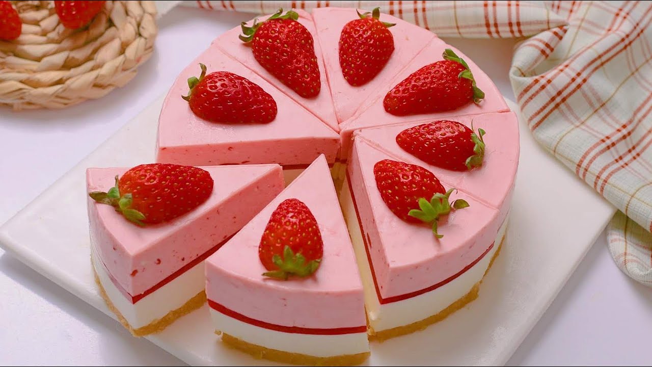 Beautiful Korean Strawberry Cheesecake No Oven/ No Egg Recipe How