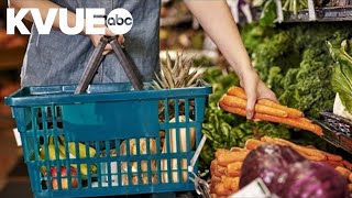 Which Austin-area grocery stores are open on Thanksgiving?