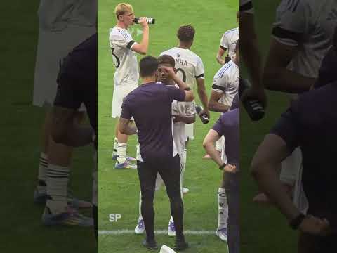 Carlos Baleba Has Agreed To Join Manchester United