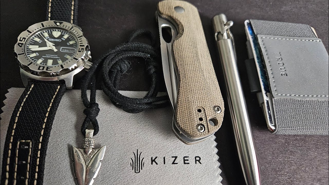 My new edc knife and key organizer. 