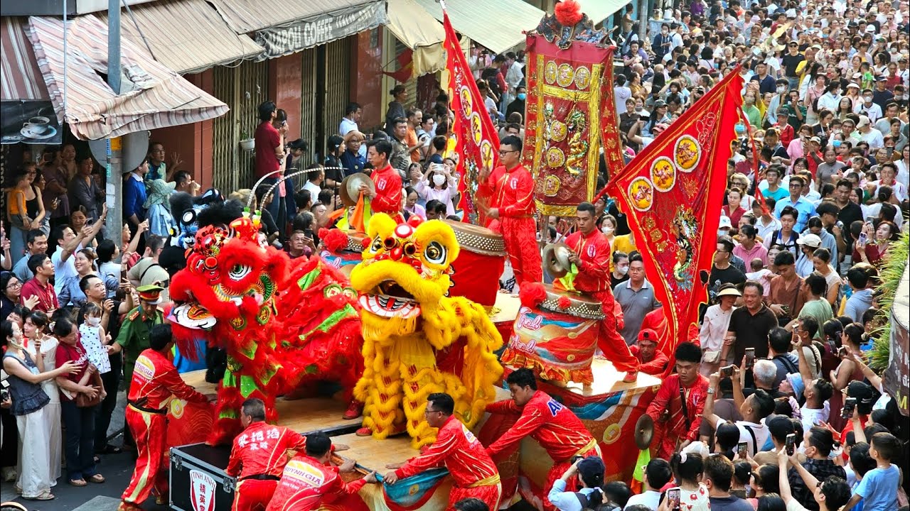 Tết Nguyên Tiêu CHỢ LỚN 2026