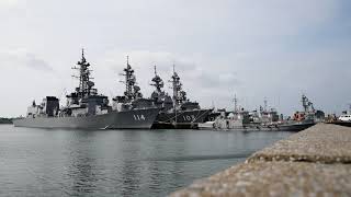 海上自衛隊　自衛艦旗掲揚（大湊）