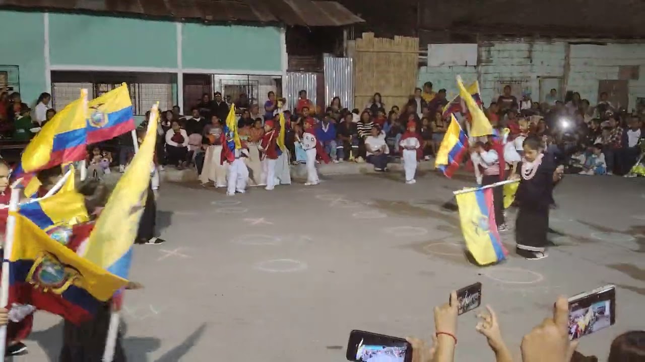 Velada artística por los 19 años de vida institucional 2do grado un