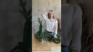 #christmastree #christmasarrangement #florist #flowerarrangement #flowers #flowershop #diyflowers