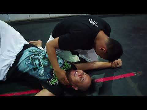 FiST OF FROG - ARMED 'N' DANGEROUS!! With Agung Hellfrog Eps. Karate..