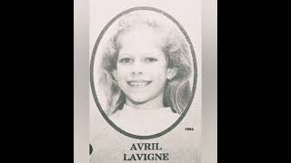 Famous avril lavigne childhood photos 📸 Wealth