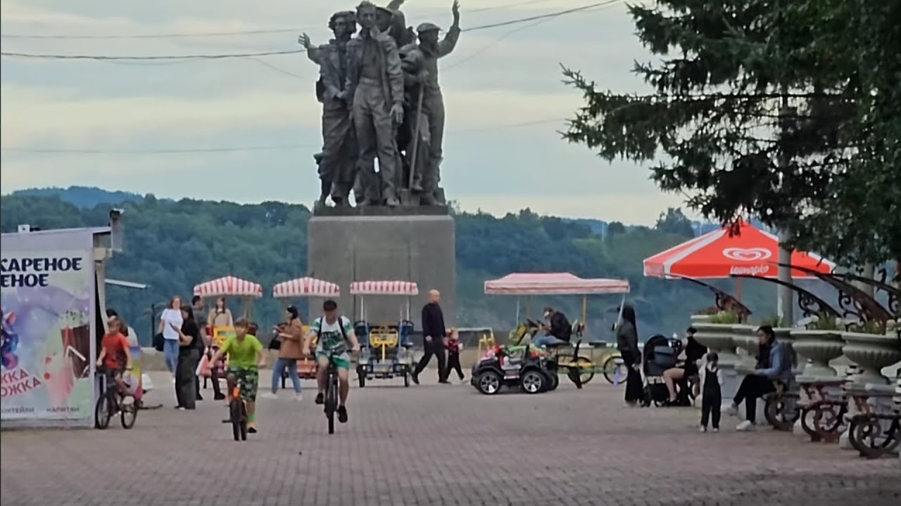 КОМСОМОЛЬСК-НА-АМУРЕ. ВЕЧЕРНЯЯ НАБЕРЕЖНАЯ. ХАБАРОВСКИЙ КРАЙ. ДАЛЬНИЙ ВОСТОК РОССИИ. 8 АВГУСТА 2025