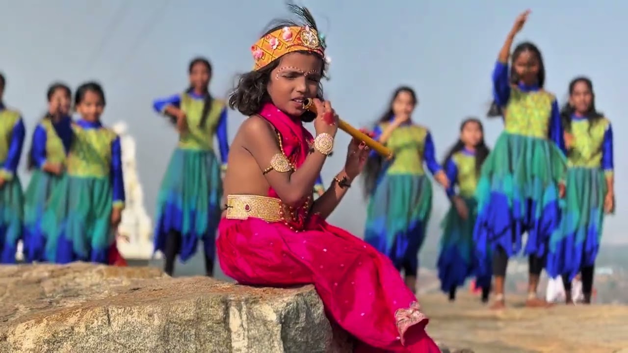  ಪುನೀತ್ ರಾಜಕುಮಾರ್ ಅಭಿನಯದ ನಟಸಾರ್ವಭೌಮ ಕನ್ನಡ ಚಿತ್ರದ ಹಾಡು 