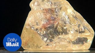 Huge "peace diamond" sells for 6.5 million dollars - Daily Mail