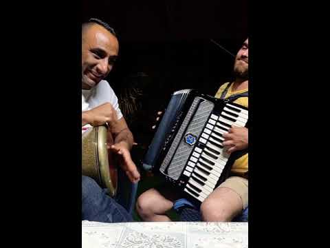 طبلة وأكورديون الأسمر كايد سيلاوي والفنان أمجد مريح 
