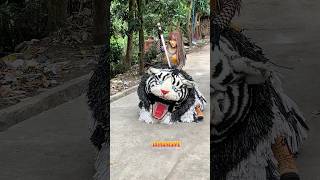 Bety vergeeft de kangoeroe.