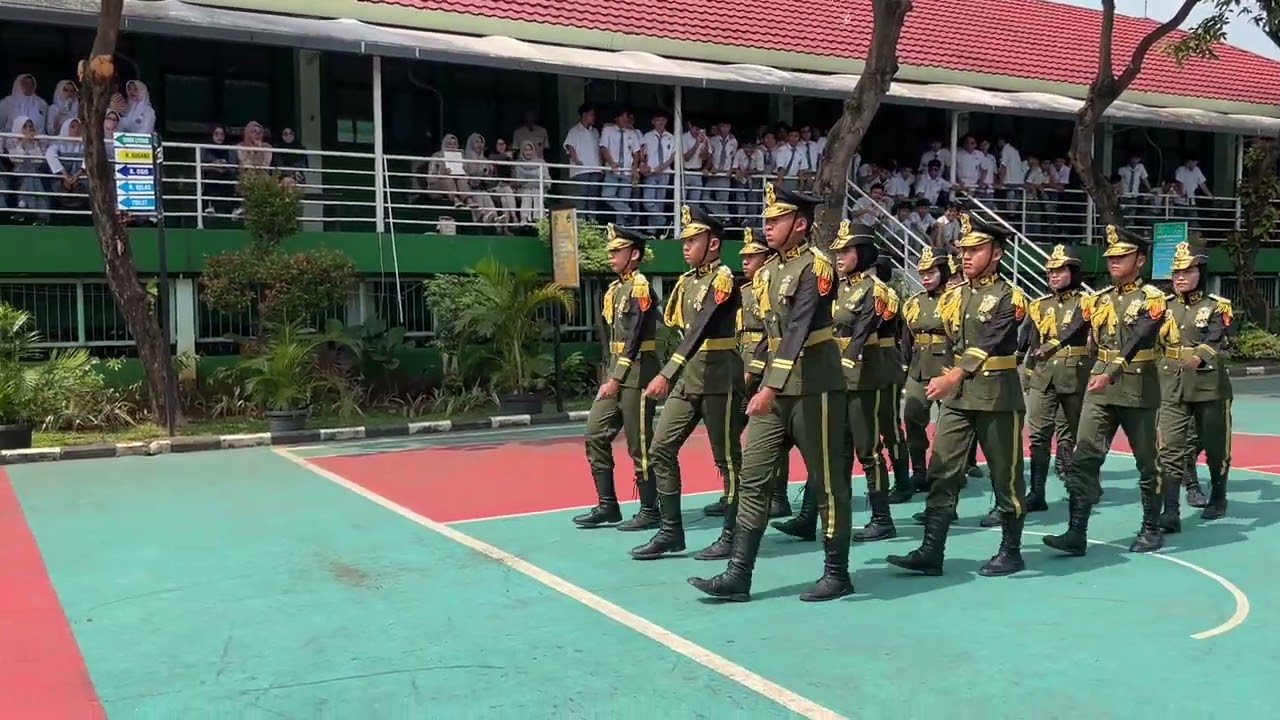 Penampilan Demostrasi Ekskul paskibra LKBB Man 2 Jakarta 