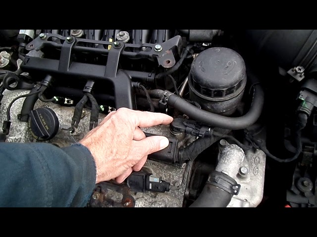 Hyundai Sonata Camshaft Position Sensor Removal - YouTube