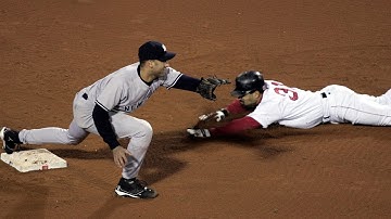 Dave Roberts Steal - Red Sox Yankees ALCS Game 4 - October 17, 2004