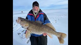 Green Bay Ice Fishing  Perch vs Walleye Zones Explained