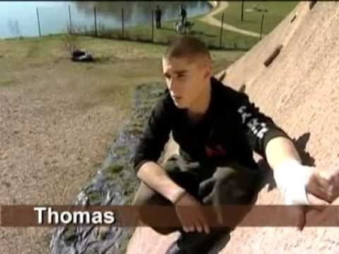 jumping a car Parkour - Reportage TV (Shintai 2007 ft David Belle)