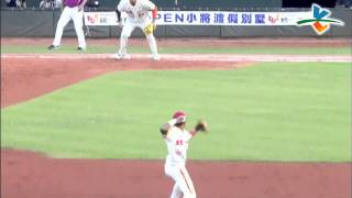 20130907 CPBL 犀牛VS獅 3上 李育儒傳太高失誤