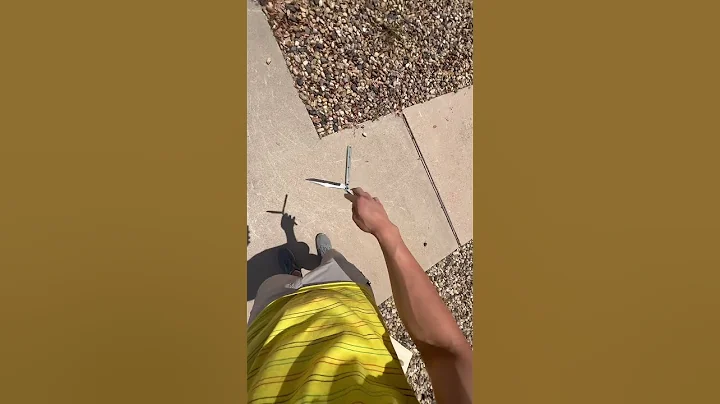 Quick N Easy 🙀 3 Trick Intermediate Combo!!! #balisong #balisongtricks #balisongflipping #tutorial