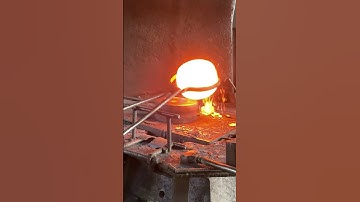Inside the forging factory The Power of Human Skill Against Red-Hot Metal #forging #factory