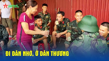 Lực lượng vũ trang tỉnh Yên Bái hỗ trợ dân dọn dẹp sau lũ lụt - Báo QĐND