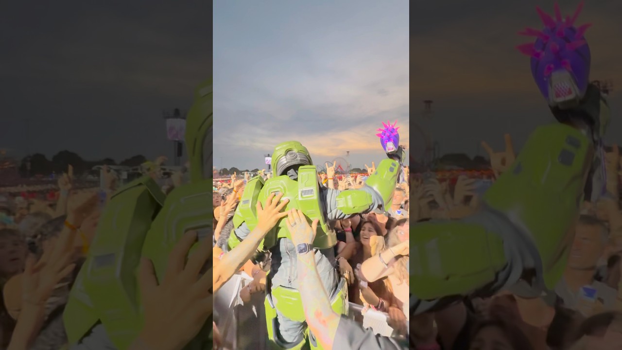 🤯 Master Chief did this at the Breaking Benjamin concert #masterchief #halo2 #breakingbenjamin