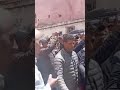 لحظة اخراج جثـــ مان السيدة لي صفاها ليها ولدها استنكار كبير من الجيران لهول الواقعة