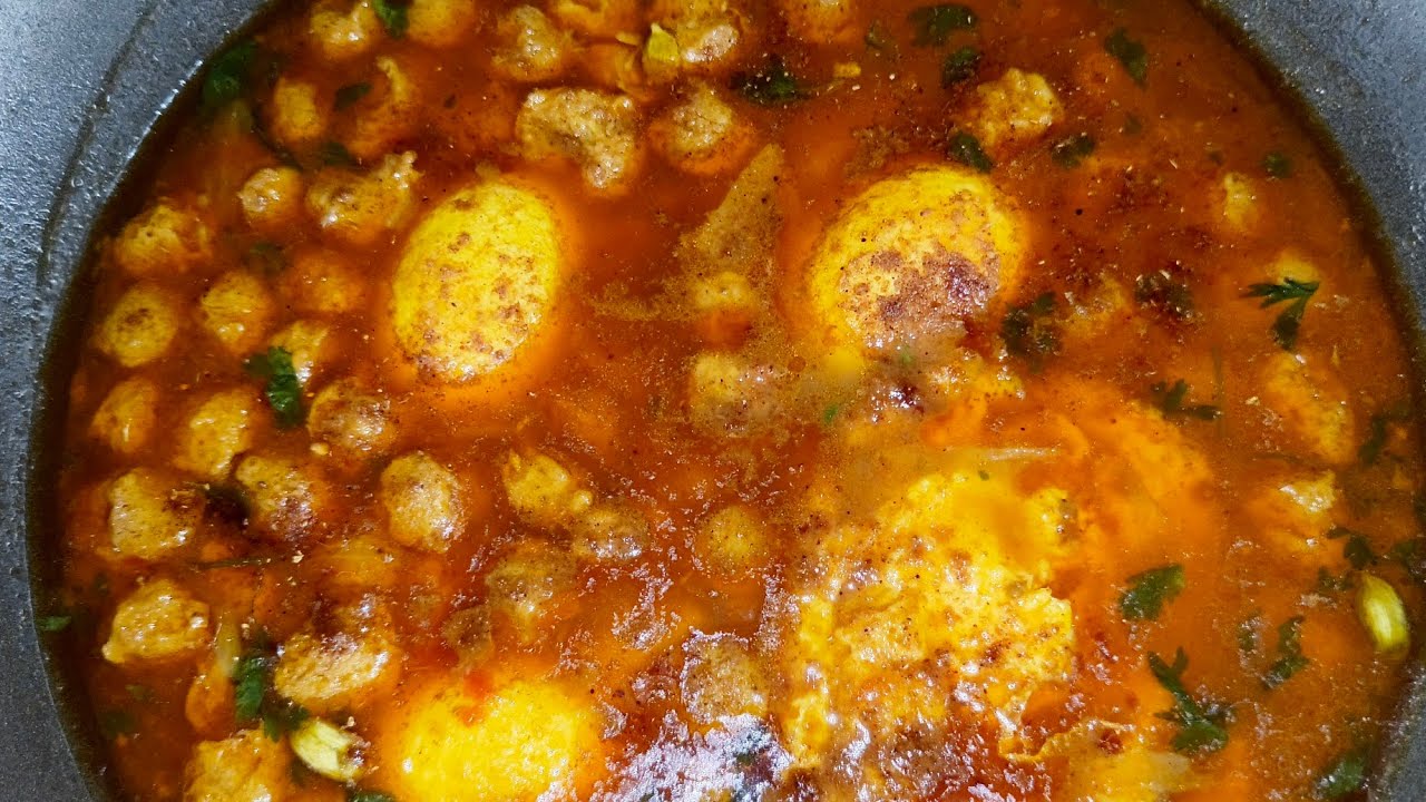 ডিম দিয়ে মজাদার সয়াবিনের রান্না রেসিপি |  tasty and yummy egg and soyabin recipe 