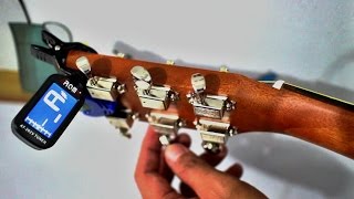 cara stem gitar menggunakan tuner digital model jepit/clip-on