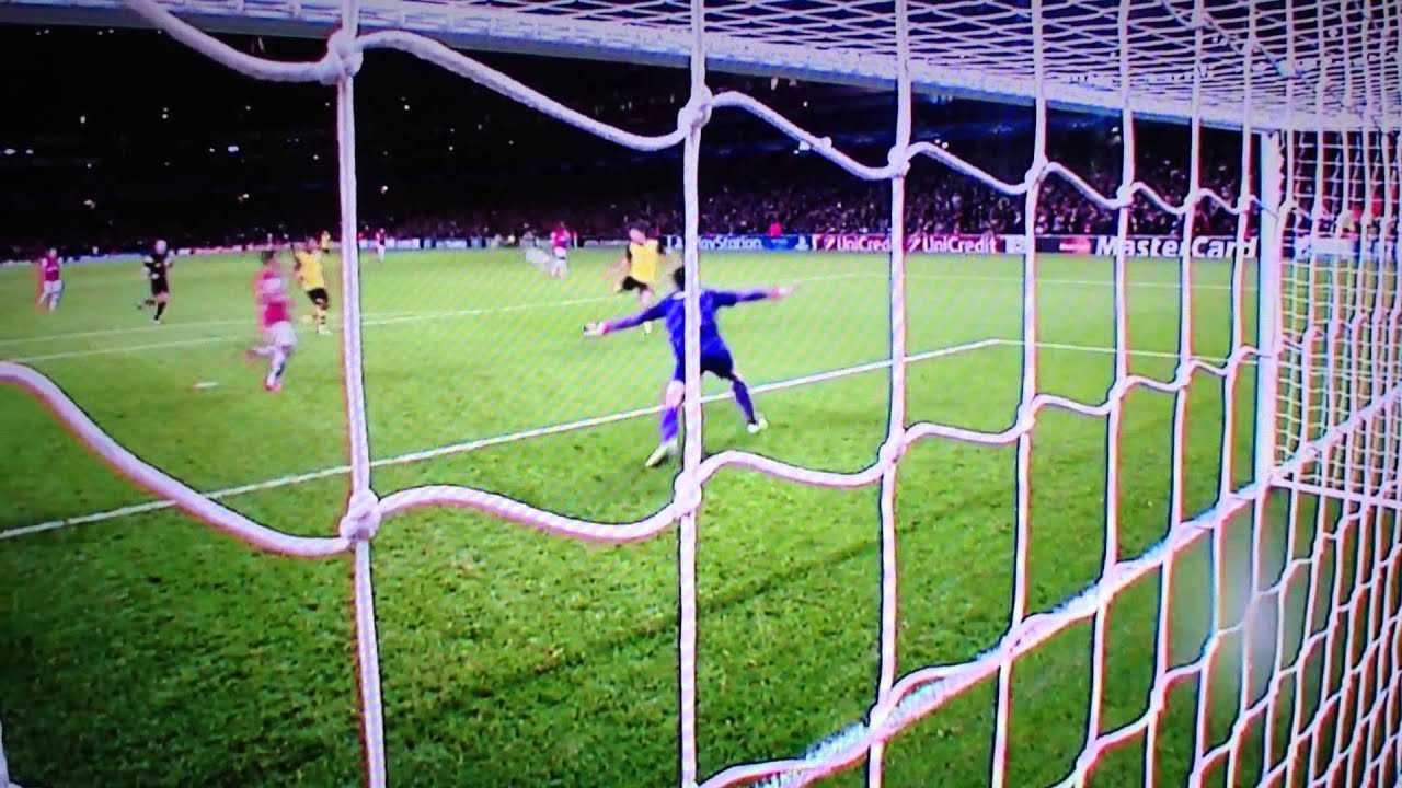 Amazing Robert Lewandowski goal vs Arsenal 2-1