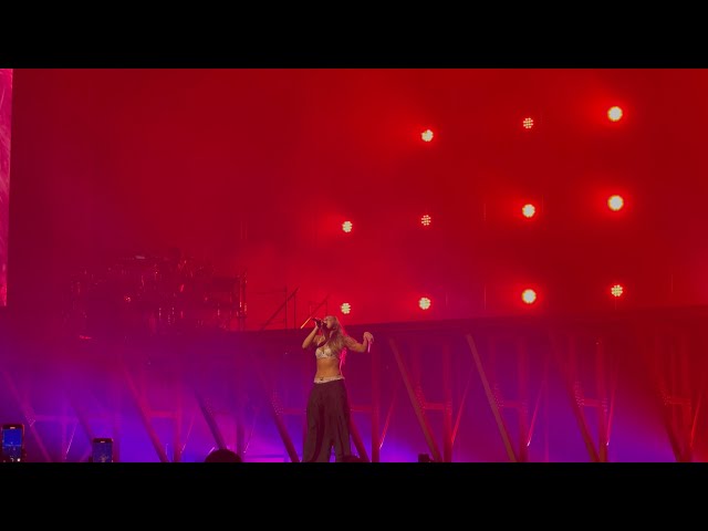 "Siren Sounds (Bonus)" Tate McRae LIVE | Miss Possessive Tour Houston 2025